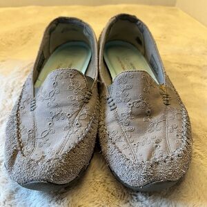 Skechers Women's Taupe Embroidered Moccasins